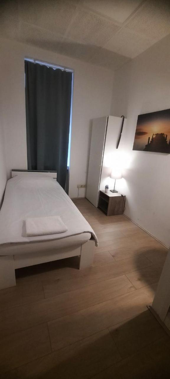 W&V Hostel Vienna Esterno foto
